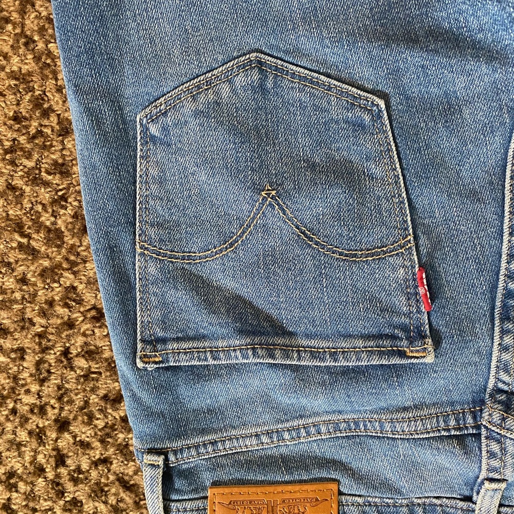 LEVIS 721 High Rise Skinny - Picture 4 of 6